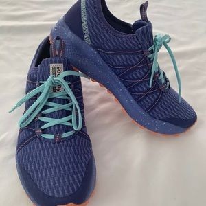 Women sneakers Size 7 - Saucony Guide 10 Light Blue - S10350